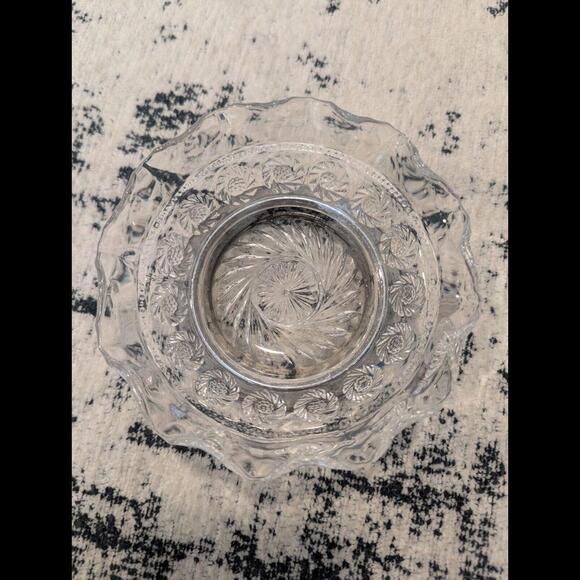 Vintage Glass Pedestal Condiment Dish, Made In England! - Picture 3 of 6